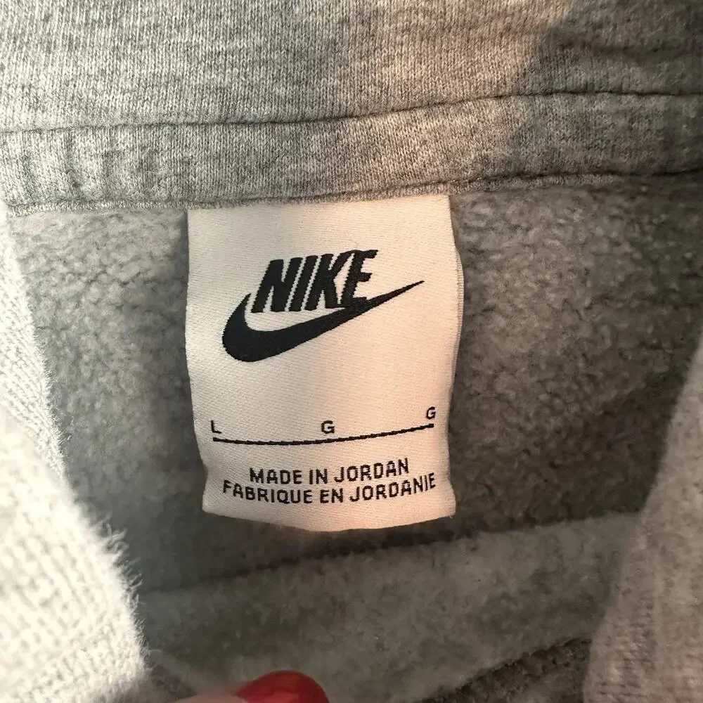 NIKE BTS GRAY HOODIE Y2K YOUTH LARGE GUC BACK TO SCHOOL FALL HOODIE
